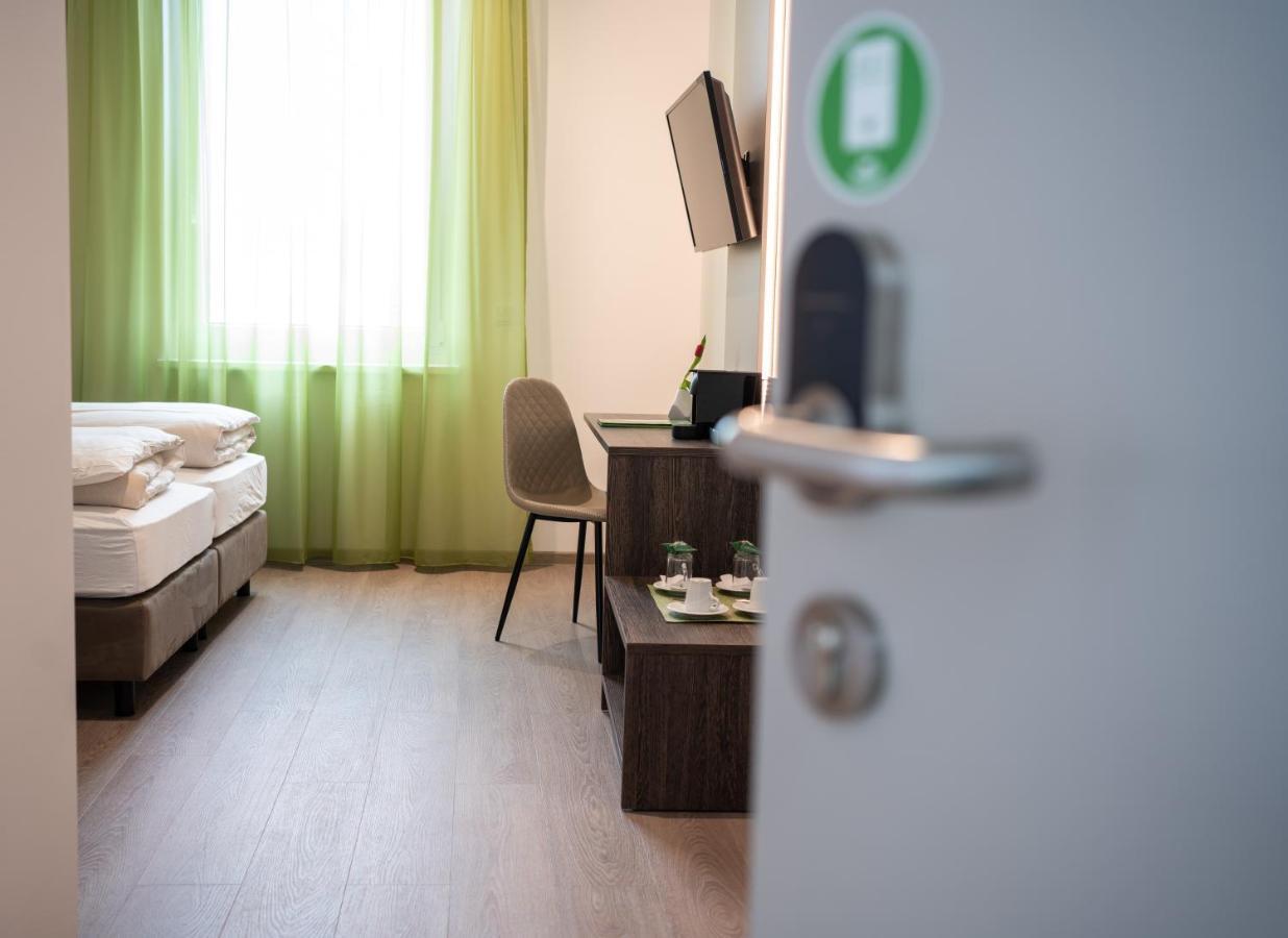 Eee Hotel Graz Pirka Luaran gambar
